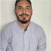 Me defino como una persona , alegre , trabajadora y motivadora